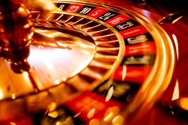 viva99 mobile app showing live-dealer blackjack and withdrawal options